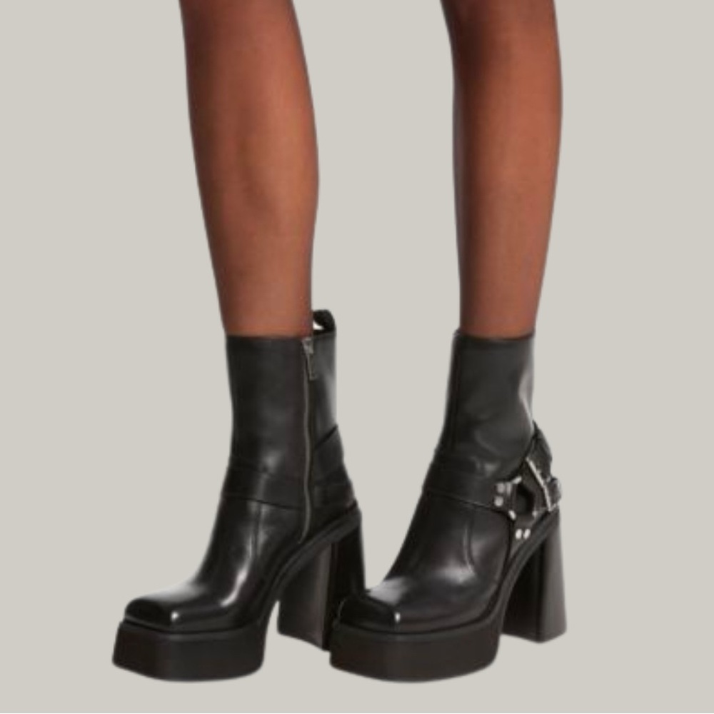 EUC Michael Kors Crosby Leather Moto Booties - Picture 2 of 8